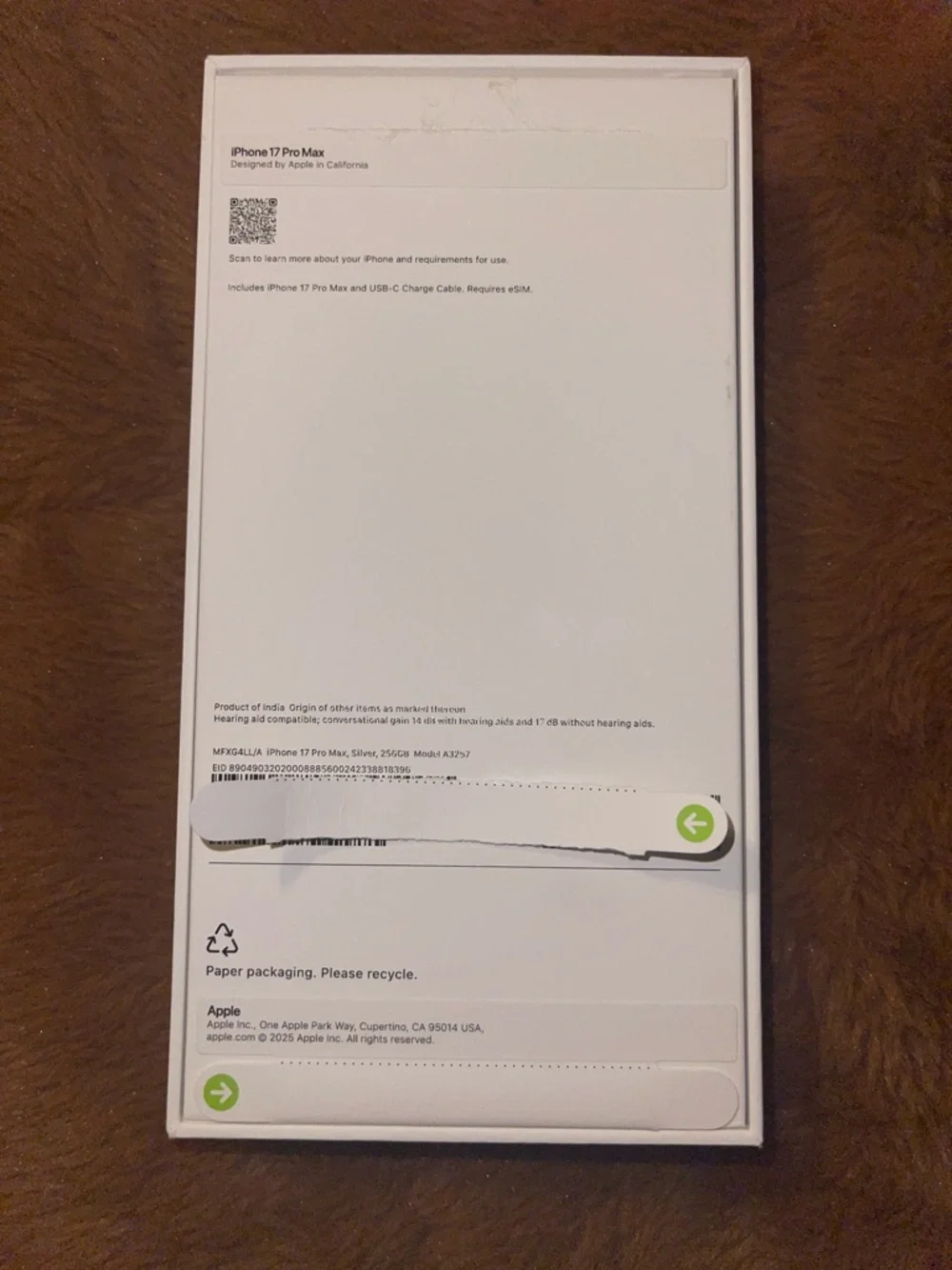 Apple iPhone 17 pro max empty Box - Silver 256GB with paper inserts. Intact seal